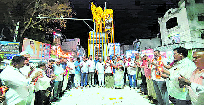 వక్ఫ్‌ సవరణ చట్టం రద్దు కోరుతూ కొవ్వొత్తుల ప్రదర్శన 2