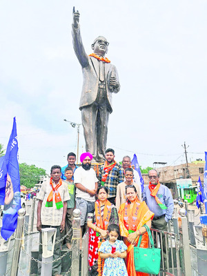 ఘనంగా నివాళి 2