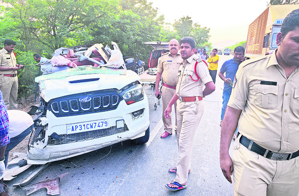 ఒంటిమిట్టలో ఘోర రోడ్డు ప్రమాదం1