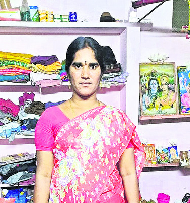 దూసుకొచ్చిన మృత్యువు1