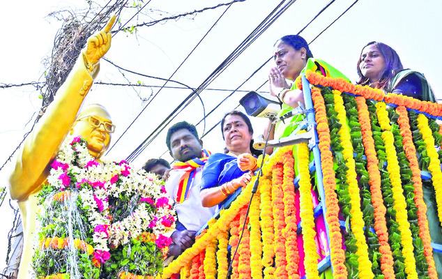 ప్రజాస్వామ్య స్ఫూర్తిని చాటిన అంబేడ్కర్‌1