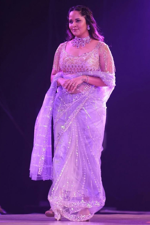 Actress Anasuya Bharadwaj Ramp Walk On Stage At Teach For Change Event In Hyderabad Photos11