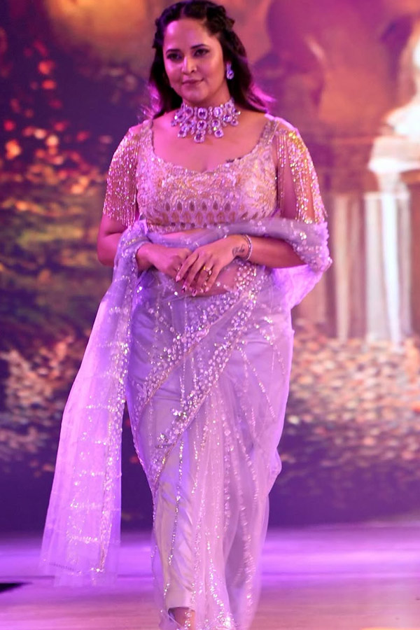 Actress Anasuya Bharadwaj Ramp Walk On Stage At Teach For Change Event In Hyderabad Photos14