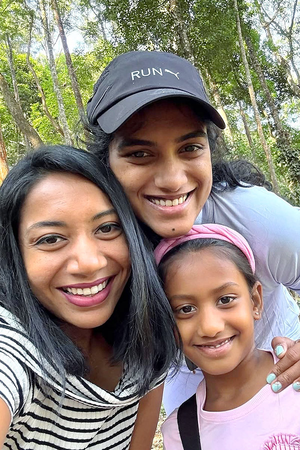 PV Sindhu outing with husband Venkata Datta Sai  in the Coorg coffee plantation Photos4