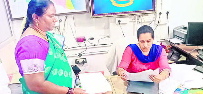 శ్రీసిటీలో వందే భారత్‌ స్లీపర్‌ ఎక్స్‌ప్రెస్‌ క్యాబిన్‌1
