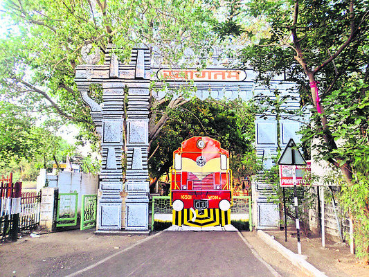 స్టీమ్‌ టు వందేభారత్‌..3