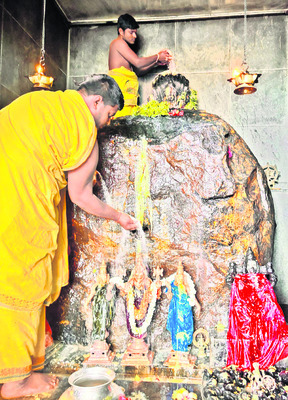 మే 11న సుందరగిరిపై నృసింహ జయంతి వేడుకలు 
1