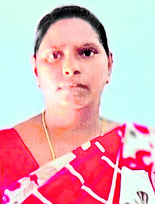 పునరావాసం కల్పించి ఇళ్లను కూల్చండి 3