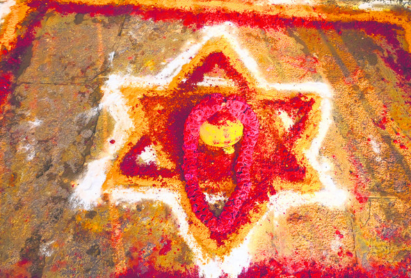 జగన్మాత.. దీవించమ్మా! 4