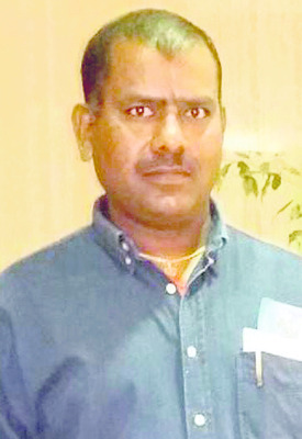 ధాన్యం కుప్ప వద్ద   కుప్పకూలిన రైతు1