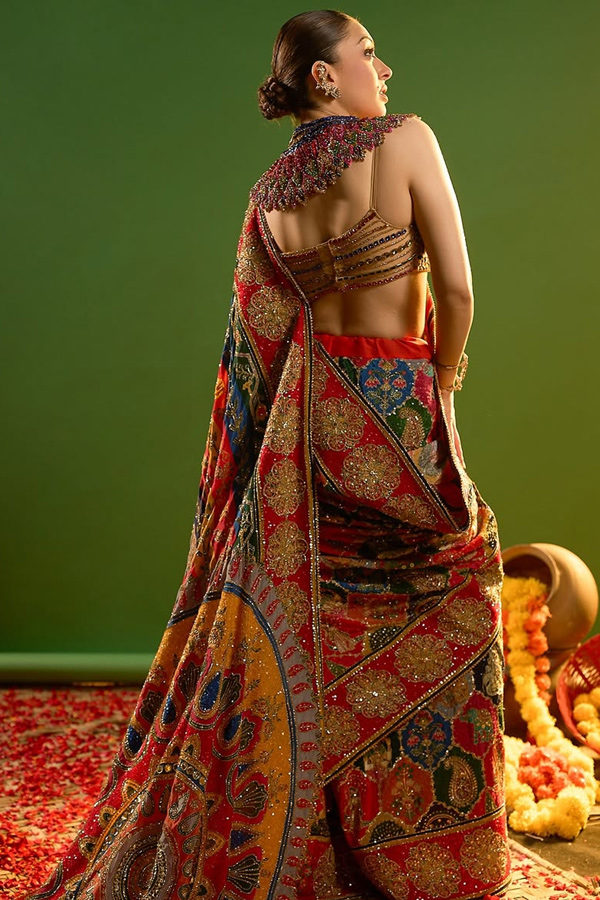 Actress Hansika shines In a colorful saree PHotos5