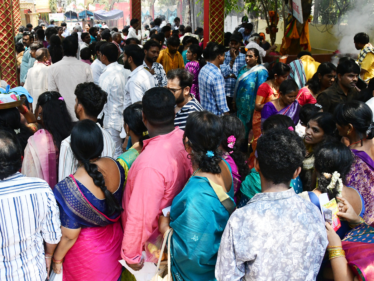 Karakachettu Polamamba Jatara Held Grandly Vizag Photos5