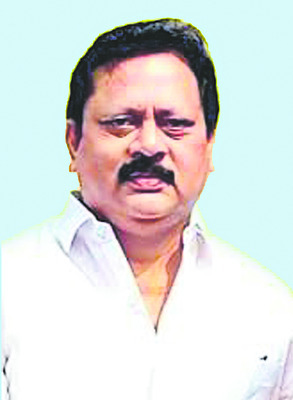 వర్గపోరులో ఢీసీసీబీ2