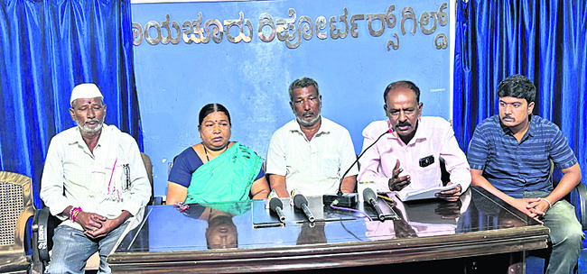 నిందితులను అరెస్ట్‌ చేయండి 1