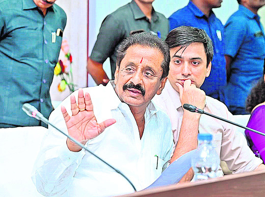 పుంగనూరు అభివృద్ధిని ఓర్వలేకే విమర్శలు2