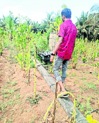 ఈదురుగాలుల బీభత్సం 3