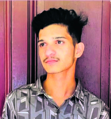 స్కూటీని ట్రాక్టర్‌ ఢీకొని  మహిళ మృతి 
2