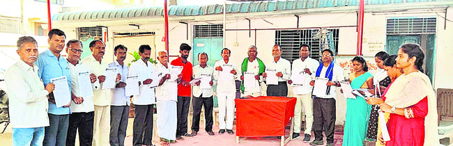 కేంద్రాల్లో రైతులకు ఇబ్బంది రానీయొద్దు1