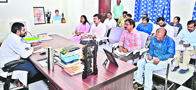 పోష్ చట్ట ప్రయోజనాలు పుస్తకావిష్కరణ 1