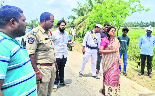 పొట్టకూటి కోసం వెళితే..1