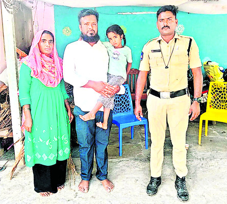ఉపాధి హామీ పనుల పరిశీలన2