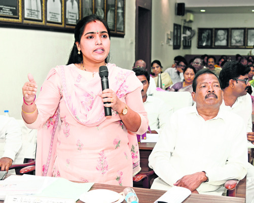 గ్రామీణ ప్రగతికి మోకాలడ్డు 1