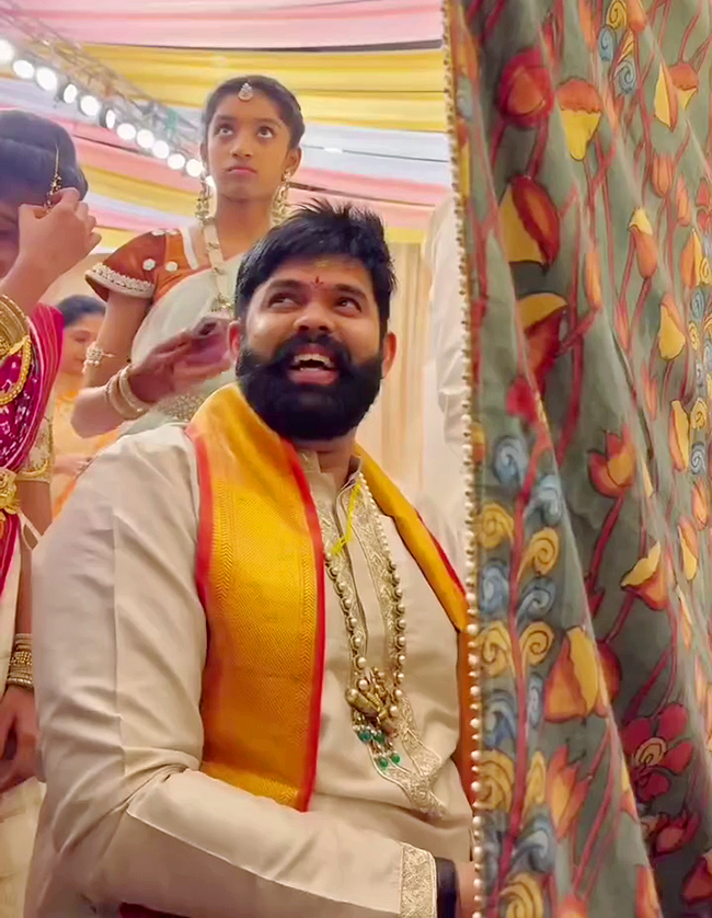 Tollywood Actress Abhinaya Wedding Photos Goes Viral14