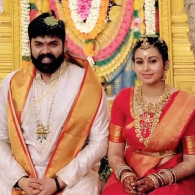 Tollywood Actress Abhinaya Wedding Photos Goes Viral18