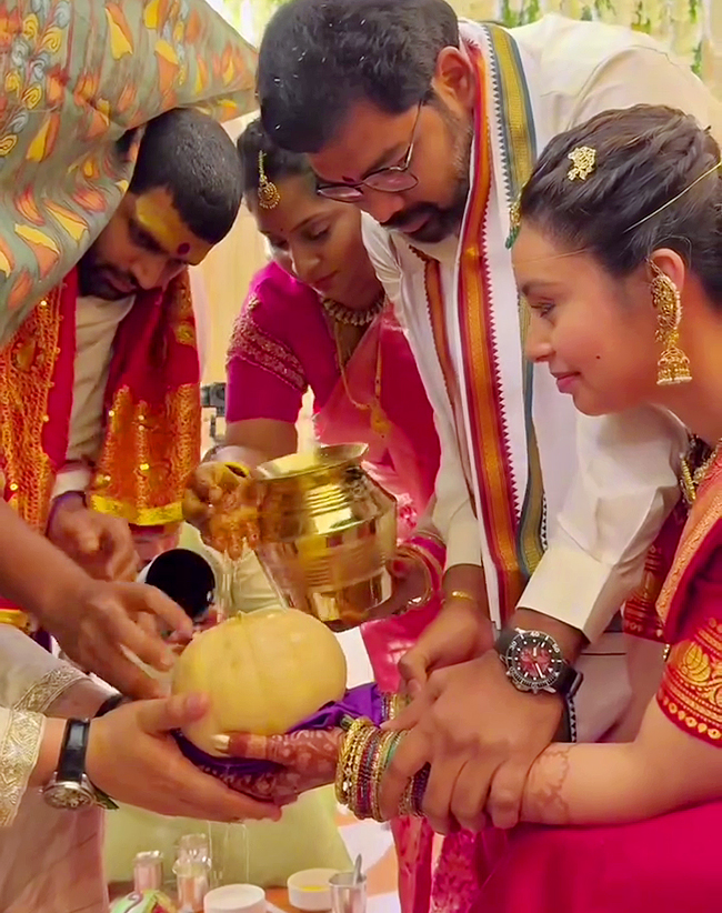 Tollywood Actress Abhinaya Wedding Photos Goes Viral3