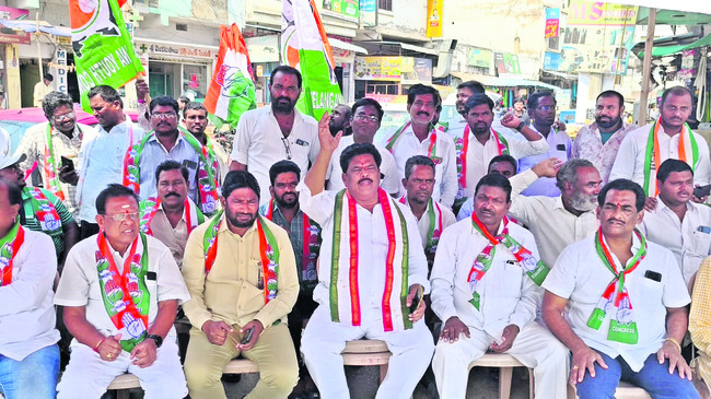సోనియా, రాహుల్‌పై తప్పుడు కేసులు 1