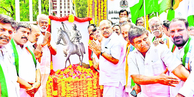 ధీరన్‌కు నివాళులు 1