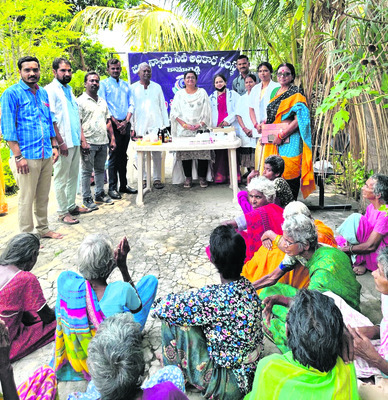 దళారులను నమ్మి మోసపోవద్దు3