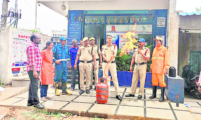 శుక్రవారం శ్రీ 18 శ్రీ ఏప్రిల్‌ శ్రీ 20254