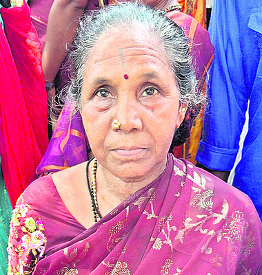 కదం తొక్కిన కూలీలు4