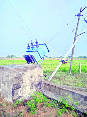 జడ్చర్లలో గాలివాన బీభత్సం 2