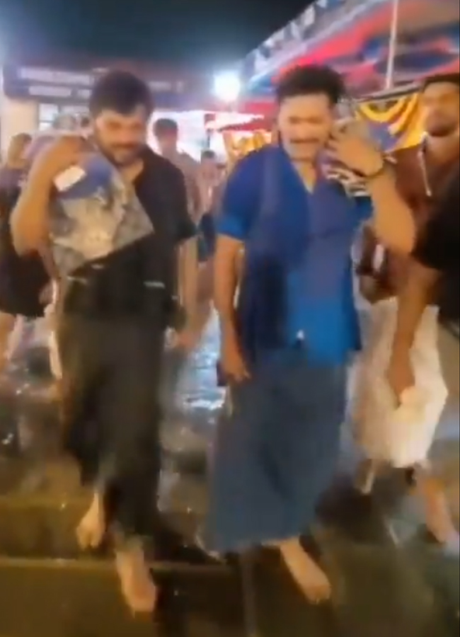 Karthi visits Sabarimala Ayyappa temple2