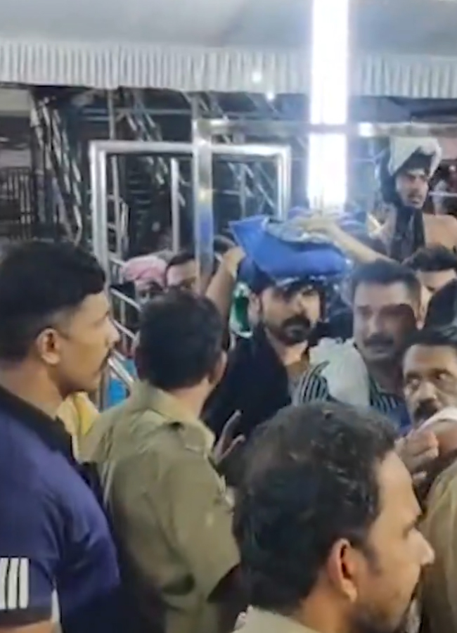 Karthi visits Sabarimala Ayyappa temple7