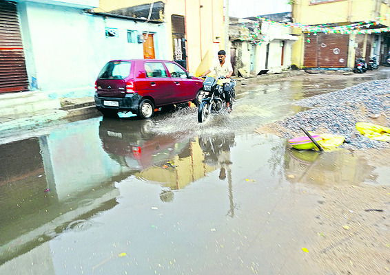●రాయచూరులో కుండపోత  1