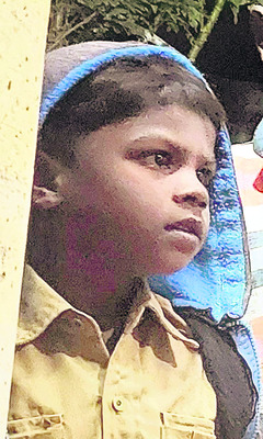 చెరువులో బాలుడి గల్లంతు1