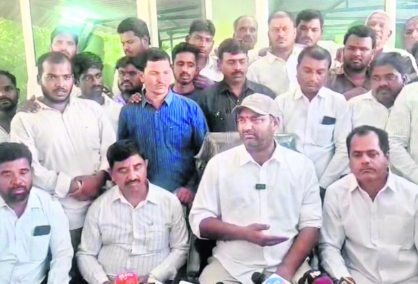 జంటలే లక్ష్యంగా దోపిడీలు 1