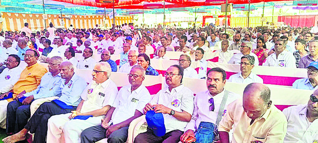 అపూర్వ సమ్మేళనం2