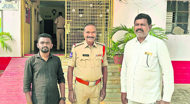 హనుమాన్‌ జయంతి  వాల్‌పోస్టర్‌ ఆవిష్కరణ1