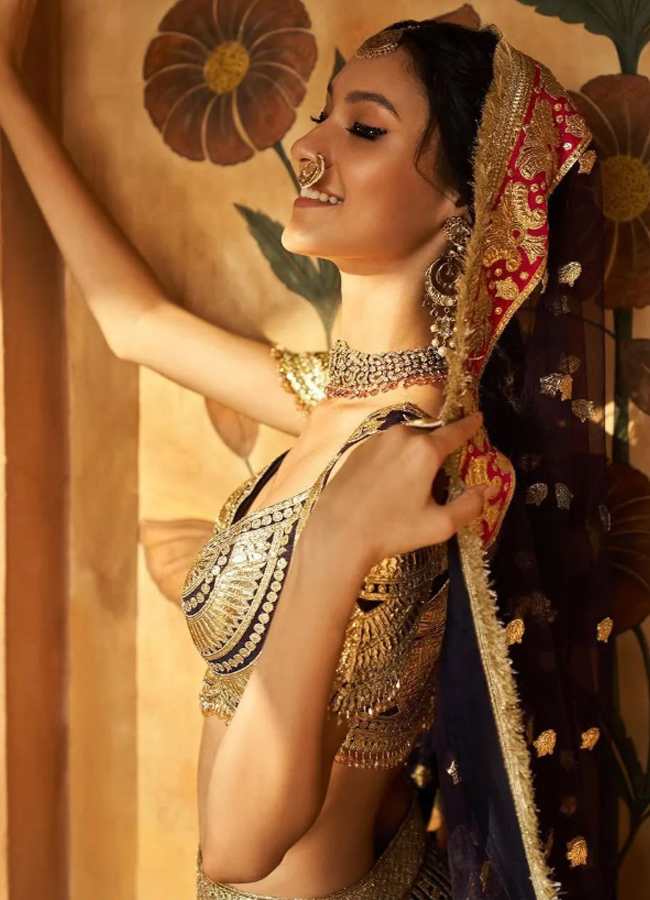 Meet this sensational Model Who Was Behind Janhvi At LFW Photos12
