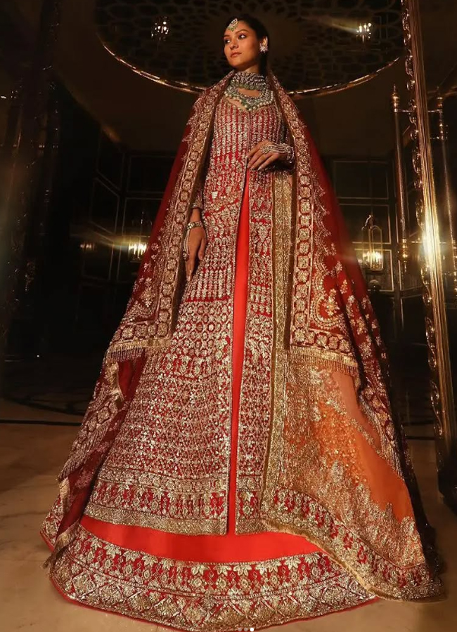 Meet this sensational Model Who Was Behind Janhvi At LFW Photos6