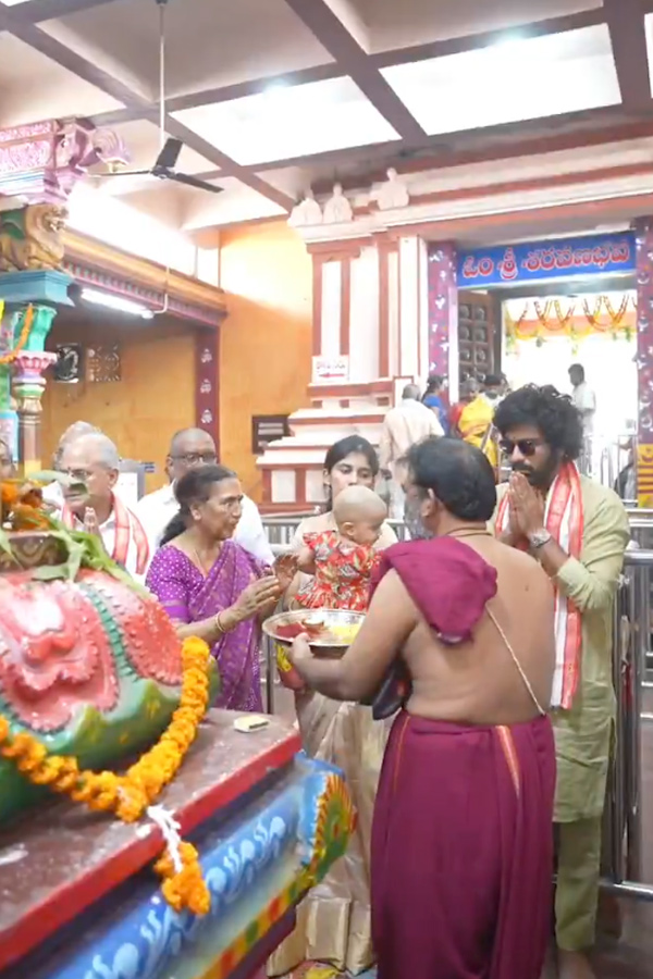 Sharwanand worships at Kanakadurgamma Temple in Vijayawada with family2