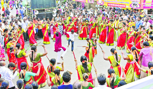 పొన్న వాహనంపై చెన్నకేశవుడు2