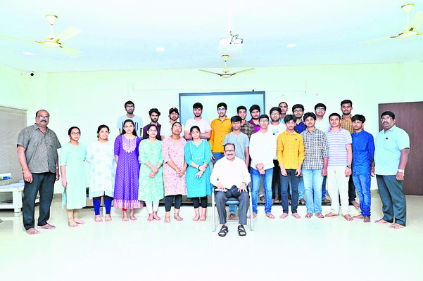 జేఈఈ మెయిన్స్‌లో ‘ప్రైవేట్‌’ సత్తా1