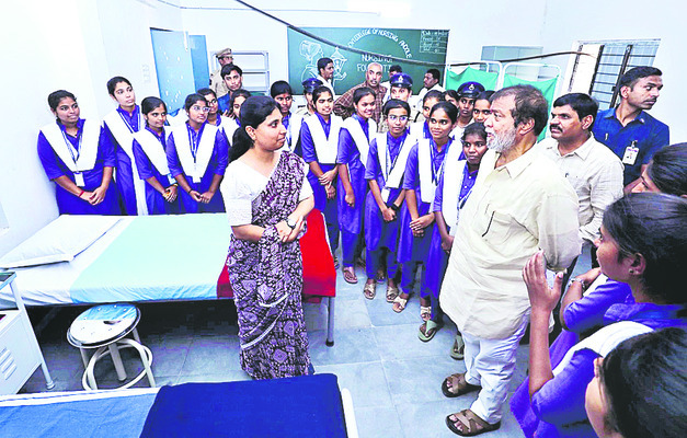 అర్హులందరికీ పథకాలు అందిస్తాం1