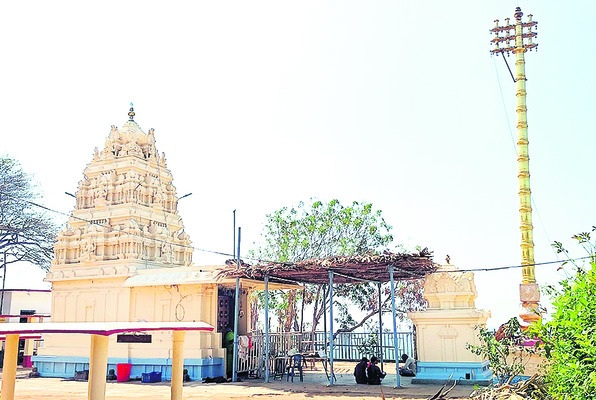 ఆ ఊరంతా నారసింహులే.. 1