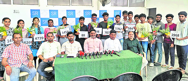 శ్రీచైతన్య విజయకేతనం1